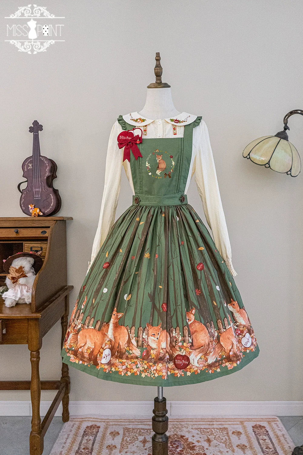 Miss Point - Chuby Box in the Forest - Elegant Lolita Necklace Brooch KC Beret Accessories