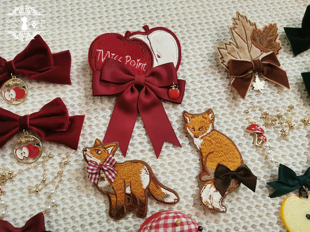 Miss Point - Chuby Box in the Forest - Elegant Lolita Necklace Brooch KC Beret Accessories