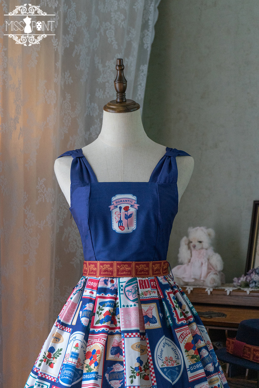 Miss Point - Berry Rose Lolita Accessories Collection KC Beret Necklace