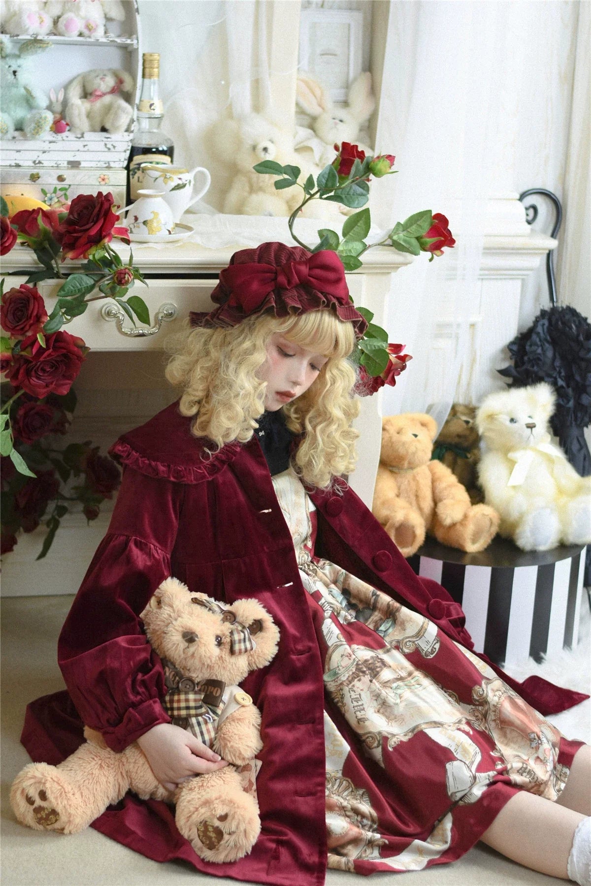 Dark Star Island - Winter Lolita Cape Velvet Antique Lolita Coat