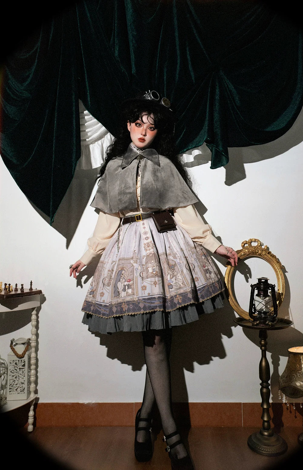 Miss Point - Demon Hunting Notes - Gothic Lolita Cross Print Short Skirt