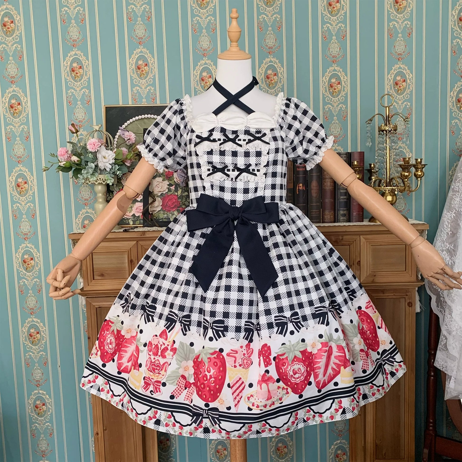 Chubby Cat Diary - Gingham Strawberry - Plus Size Country Lolita OP Dress