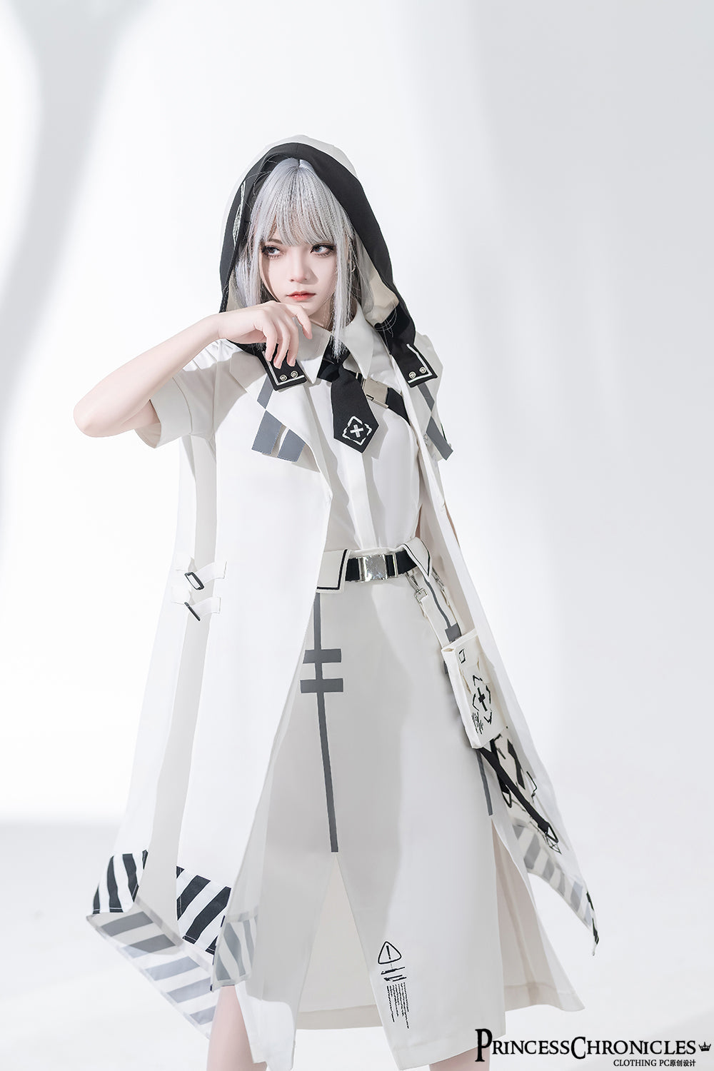 Princess Chronicles - Dry sea and Ashlar - Techwear-inspired White Cloak Set