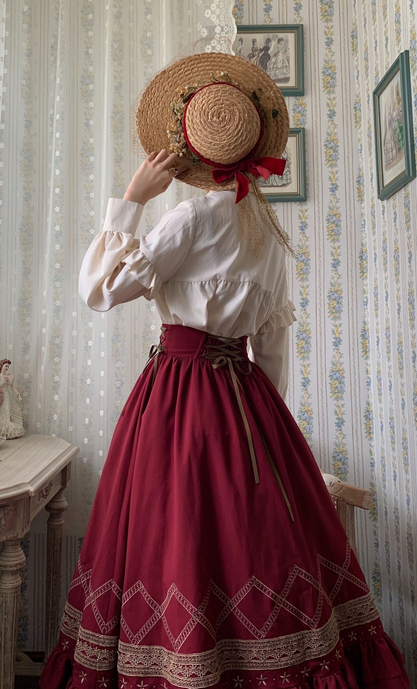 Yuan Su - Elegant  Solid Color Lolita SK