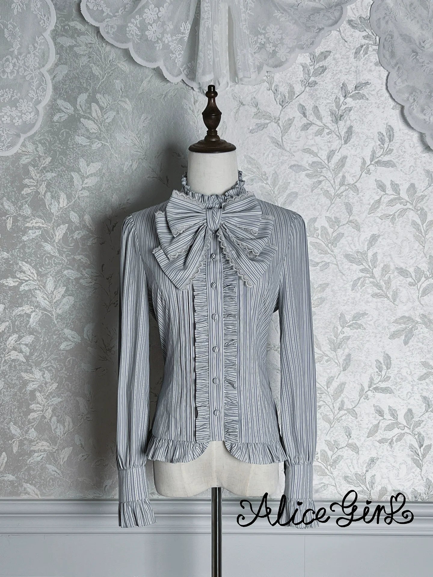 Alice Girl - Duke of Victoria - Classic Lolita Striped Blouse