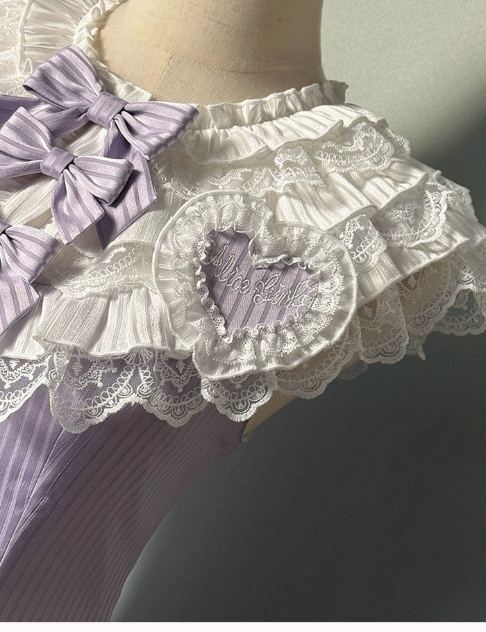 Alice Girl - Arrogant Miss - Heart-Shaped Lolita Brooch with Lace and Embroidery