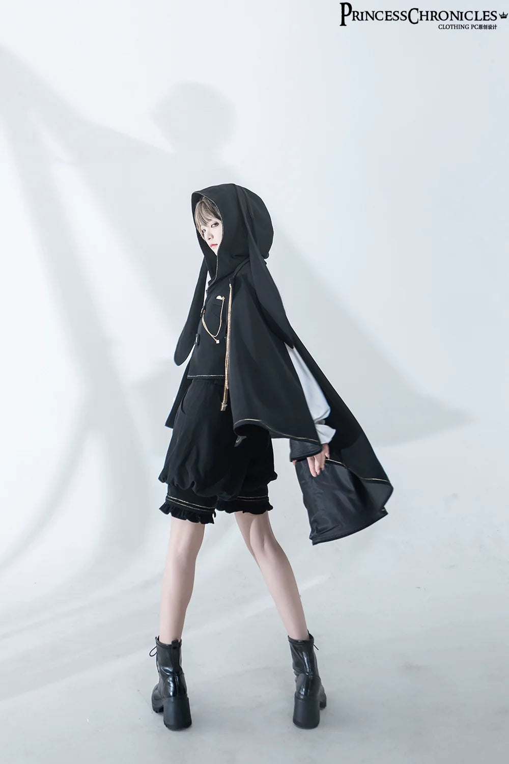 Princess Chronicles - Desperate Bunny - Ouji Lolita Vest Shorts Set