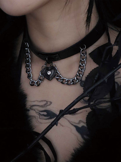 Love heart dark necklace【s0000006227】