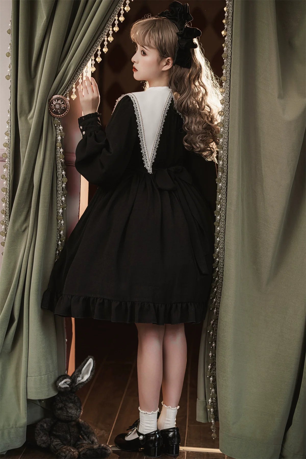 Sweet Date - Gothic Lolita Dress Black Nun OP for Halloween