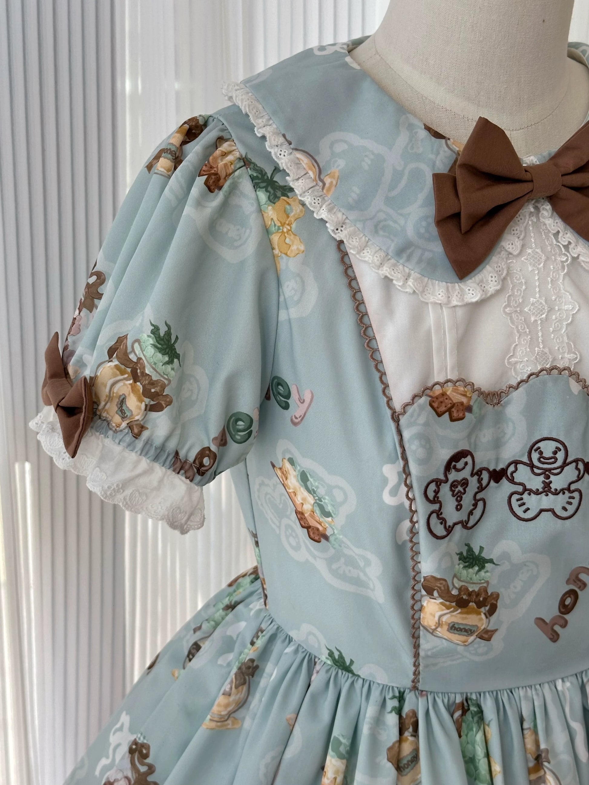 Babyblue - Little Bear Honey Jar - Kawaii Lolita Short Sleeve OP Gingerbread Man Embroidered Dress