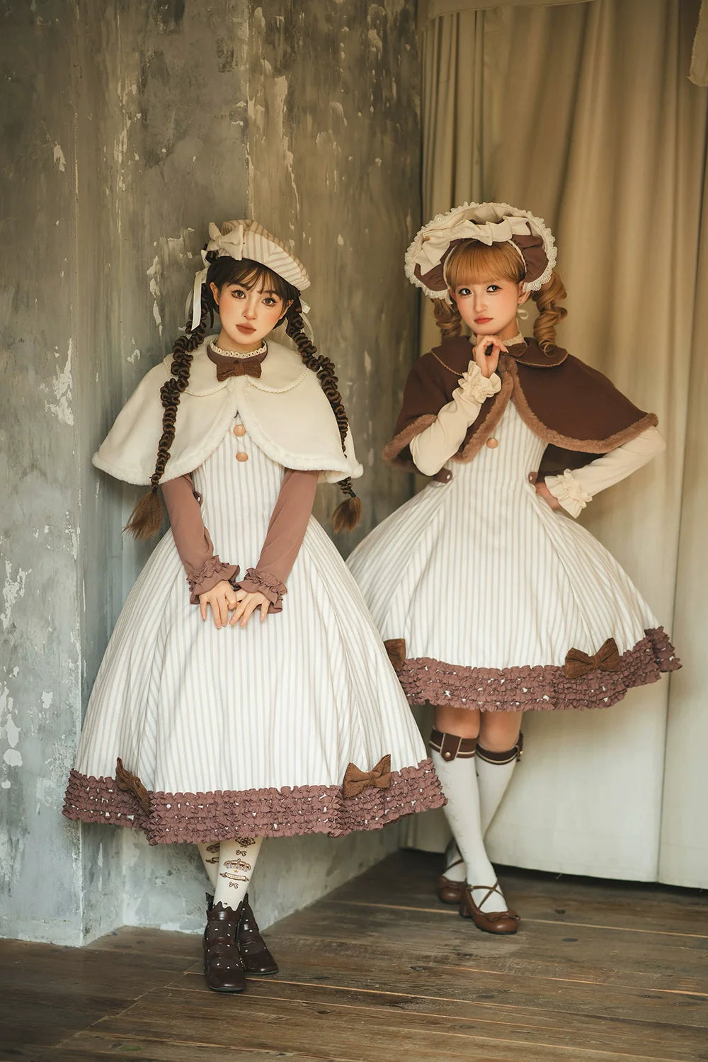 Miss Point - Classical Chocolate - Winter Classic Lolita Cape with Sweet Perter-pan Collar