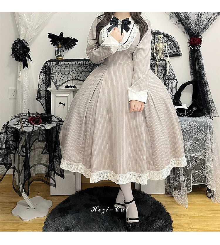 Hezi's Cat Haven - Black Cat Butler - Maid Lolita OP Dress Elegant Black and White Dress