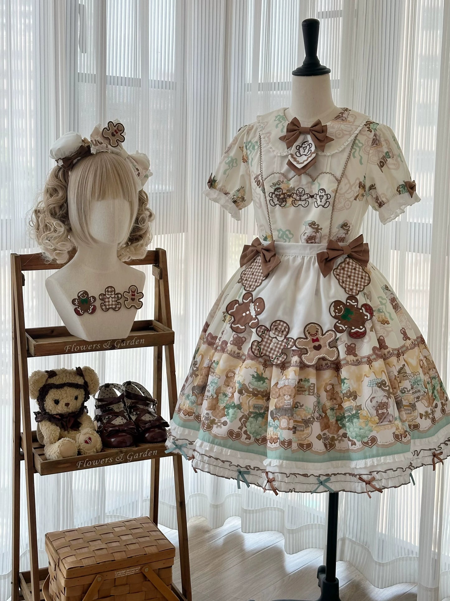 Babyblue - Little Bear Honey Jar - Kawaii Lolita Short Sleeve OP Gingerbread Man Embroidered Dress