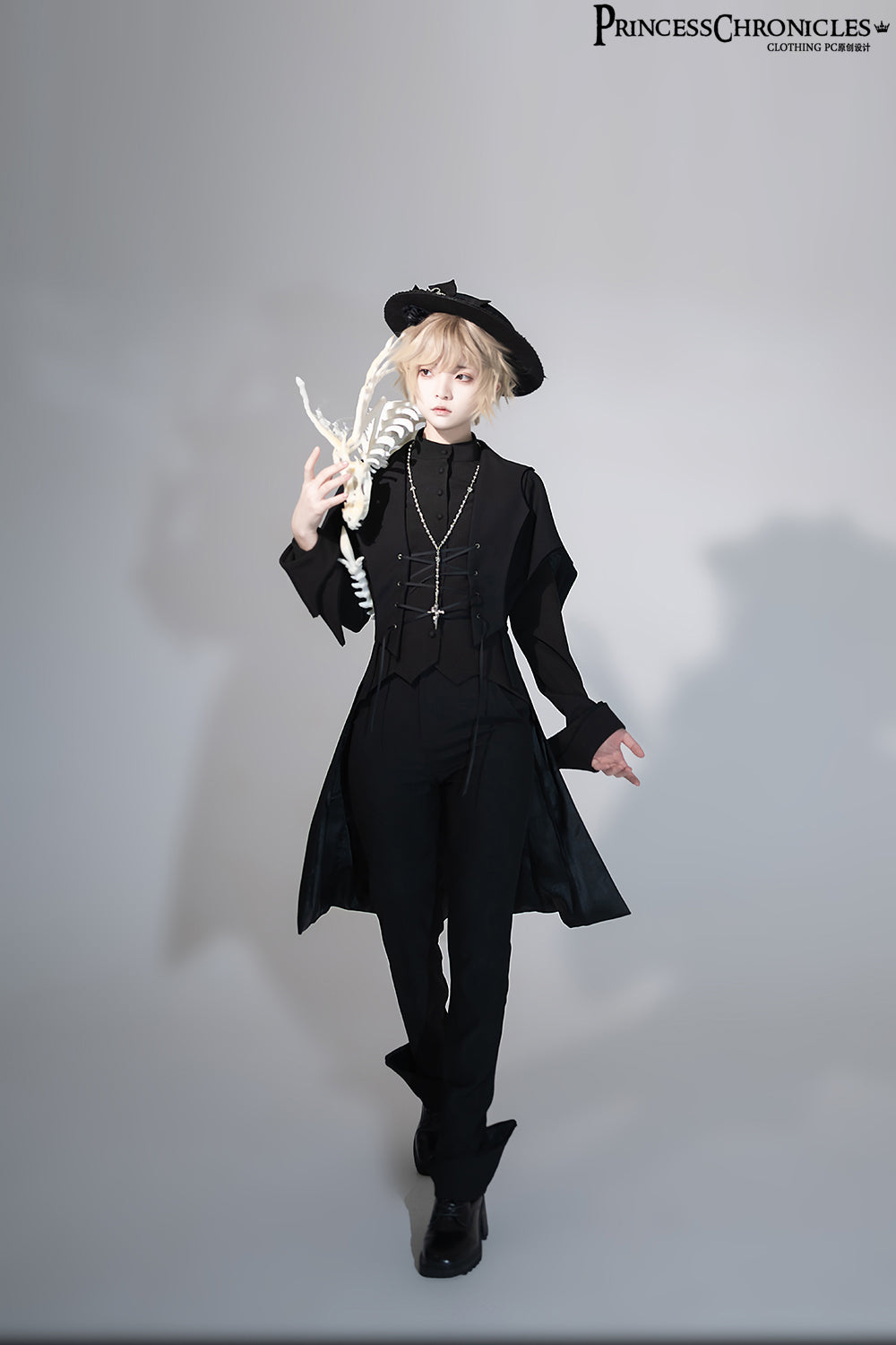 Princess Chronicles - Yan Ye - Ouji Lolita Black Shirt, Irregular Hem