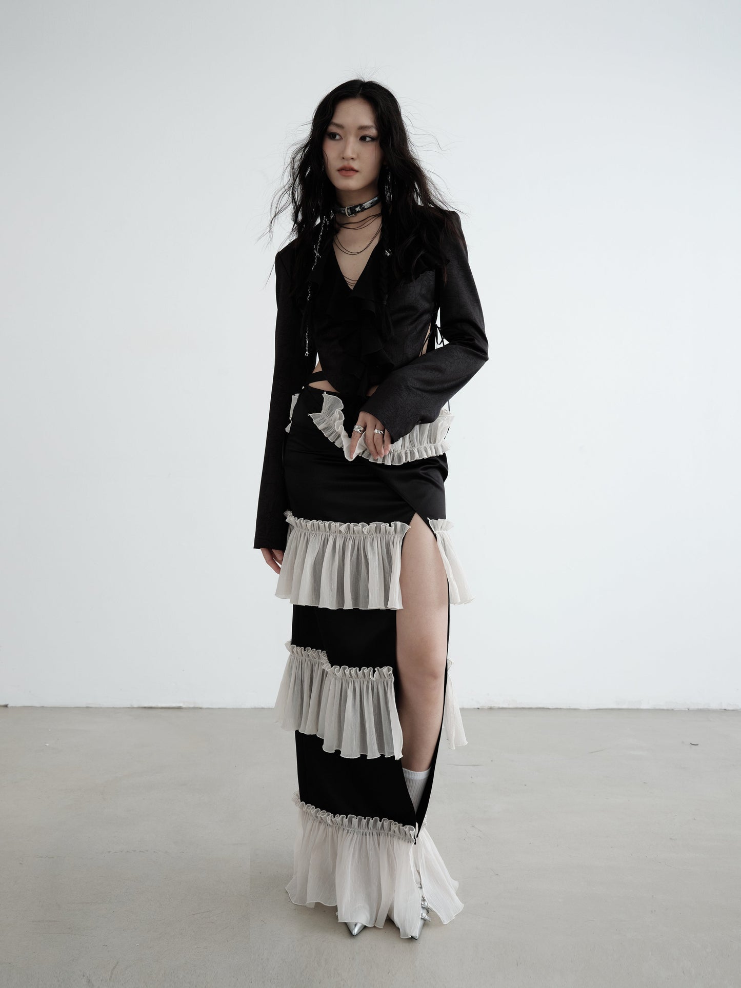 Deep Slit Ruffled Contrasting Maxi Skirt