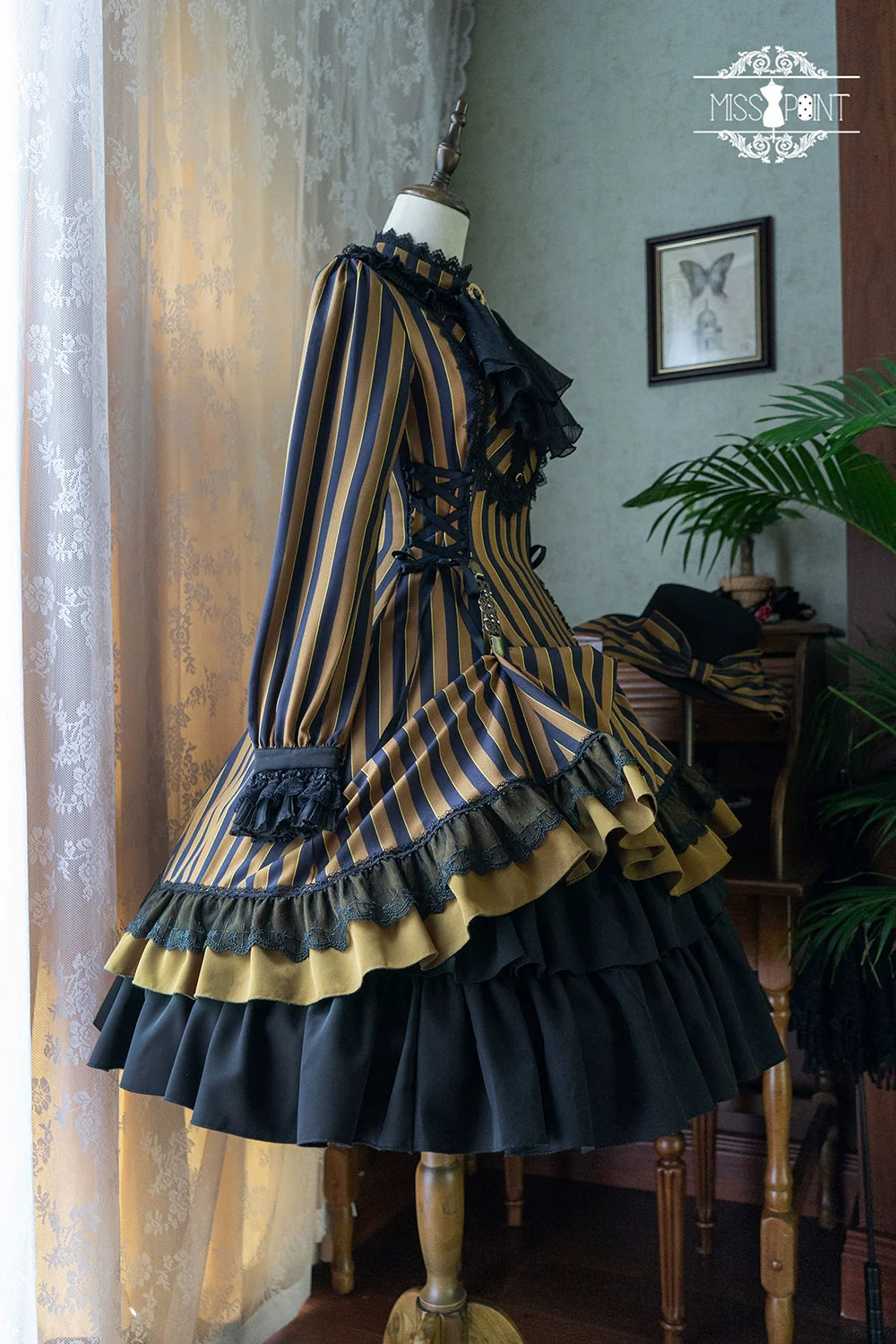Miss Point - Perintz Manor - Gothic Lolita OP Long Sleeve Retro Lolita Dress