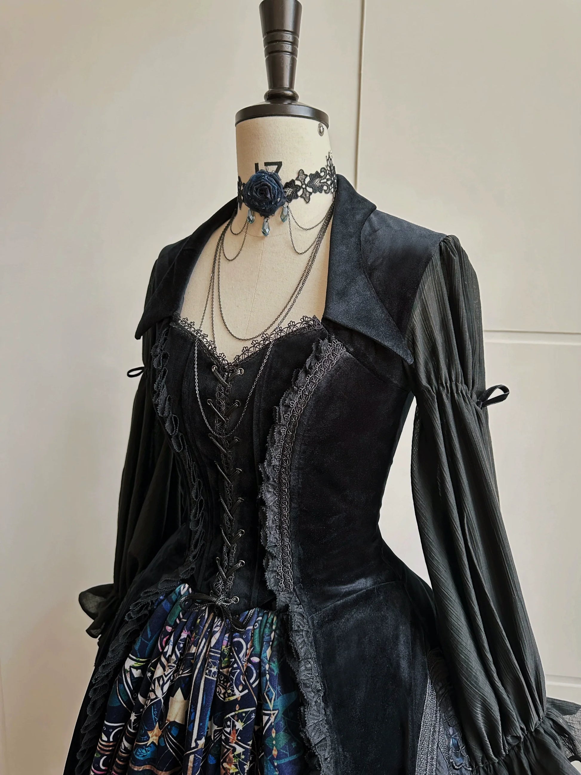SUSIN - Night Traveler - Classic and Elegant Gothic Dress with Colorful Window Prints