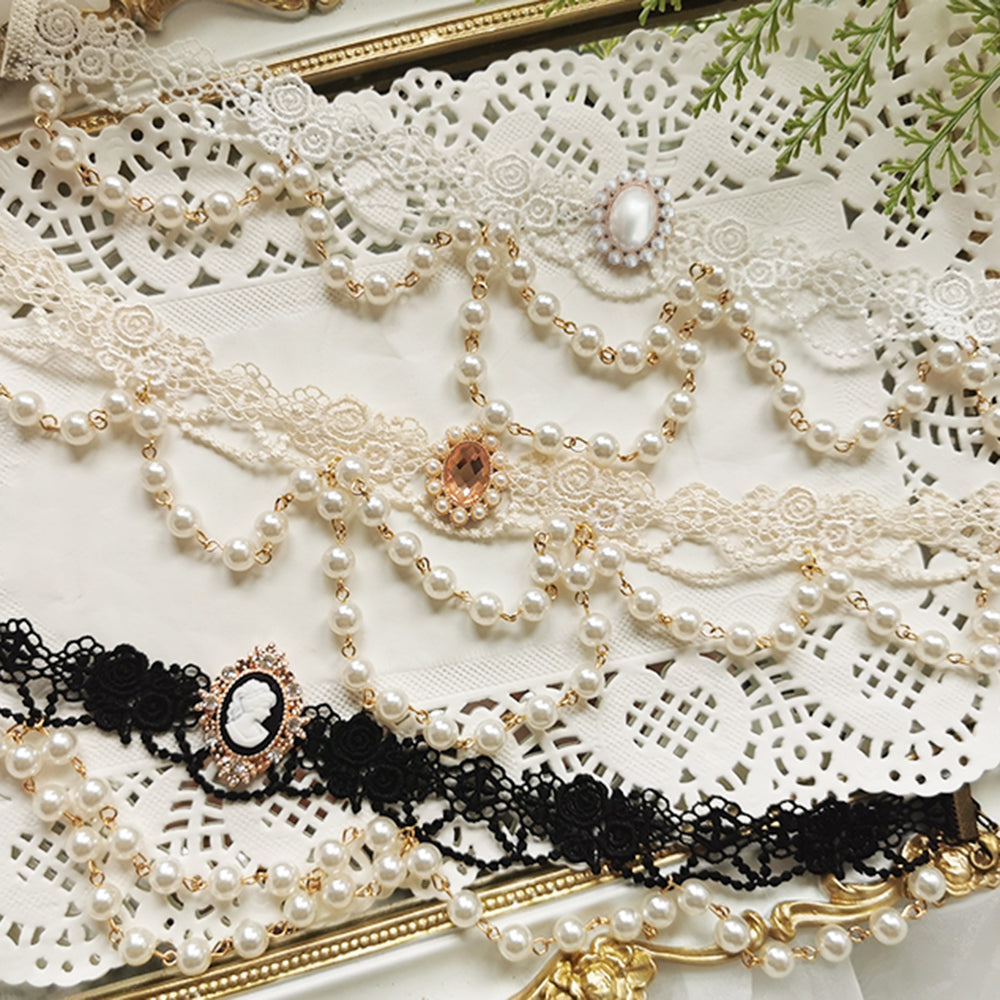 Miss Point - The Sally Gardens - Elegant Lolita Lace Choker and Brooch