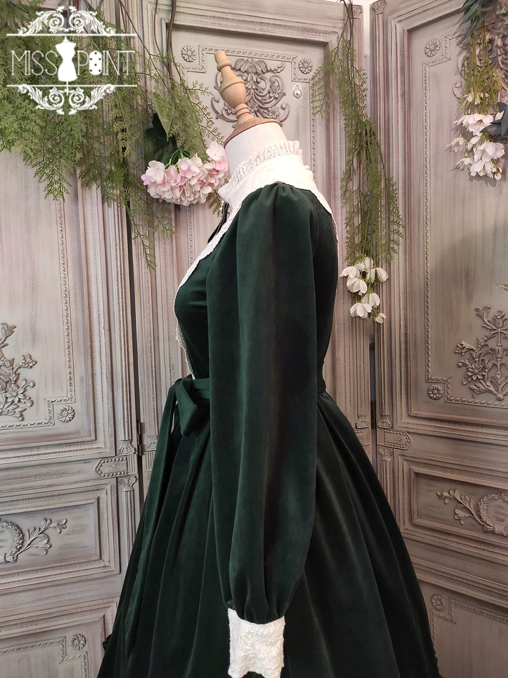 Miss Point - Customized Lolita Dress Vintage Elegant Velvet OP Dress