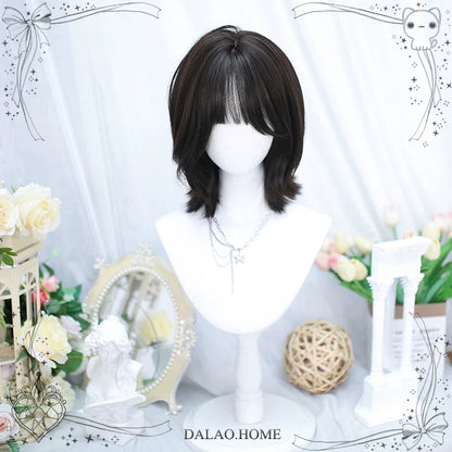 Dalao Home - Daily Short Lolita Wig With French-Style Shoulder-Length Wavy