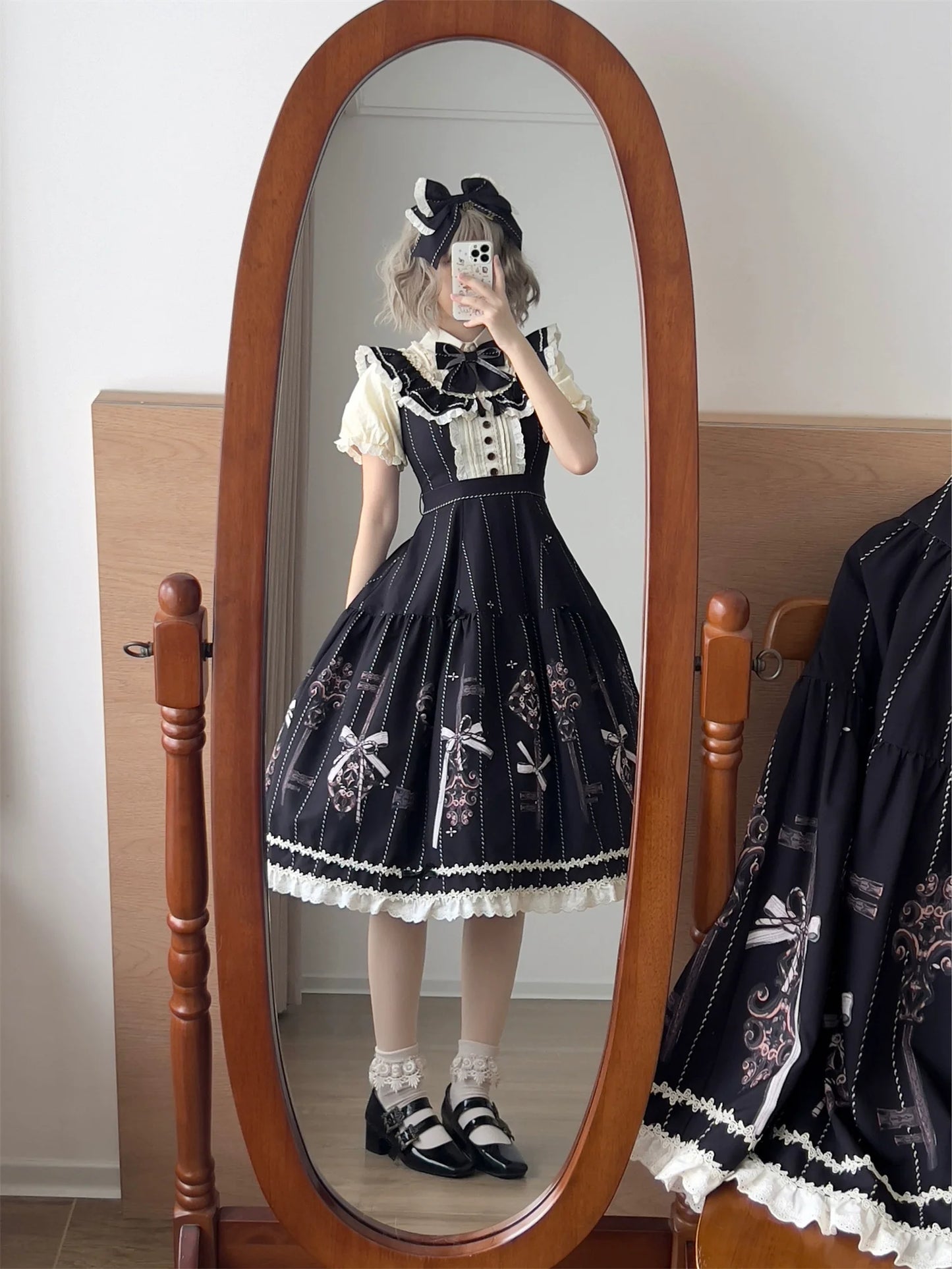 Uncle's Workshop - Secret Key - Classic Lolita Dress Suit, Key Print