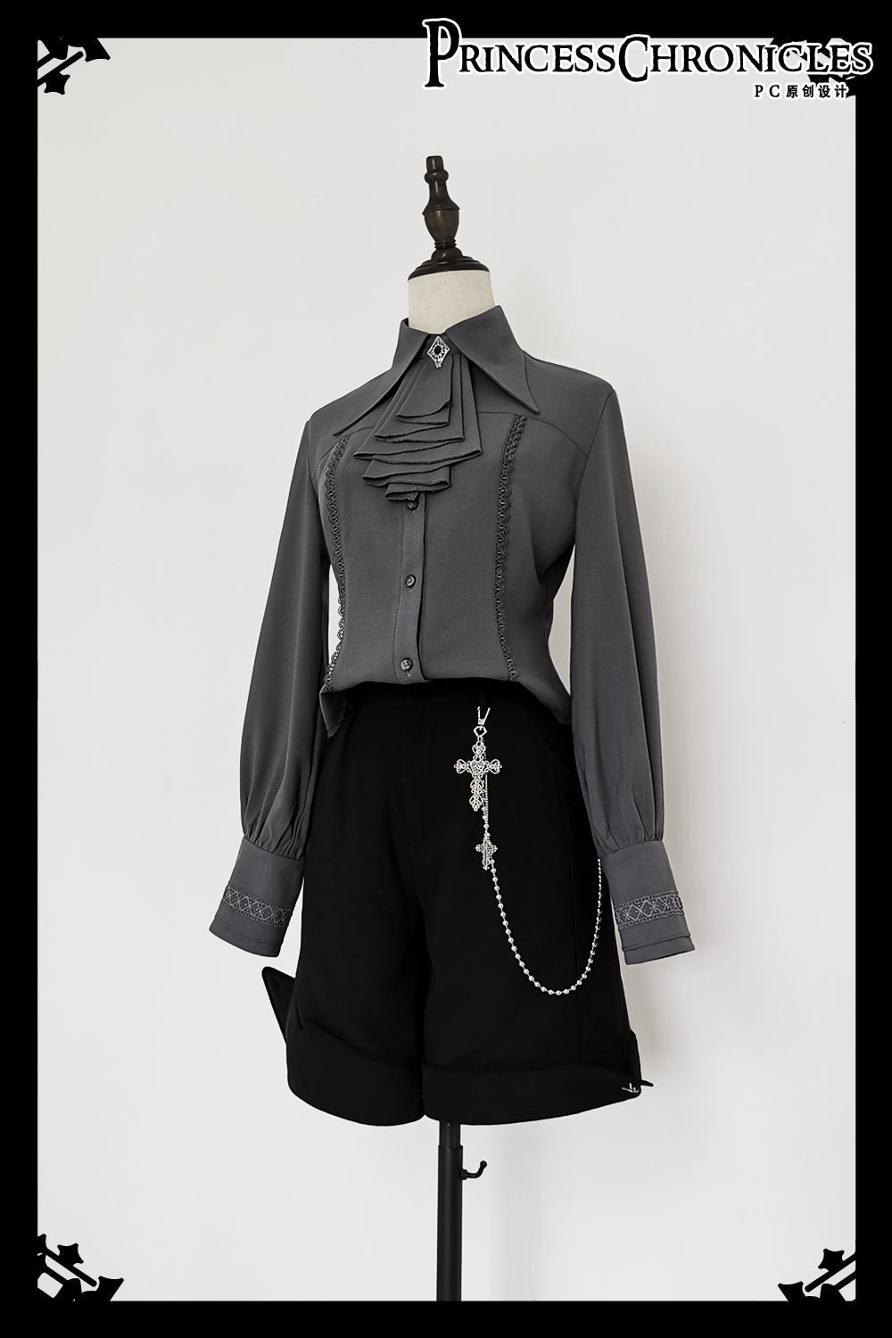 Princess Chronicles - Black and Blue - Gothic Lolita Brooch