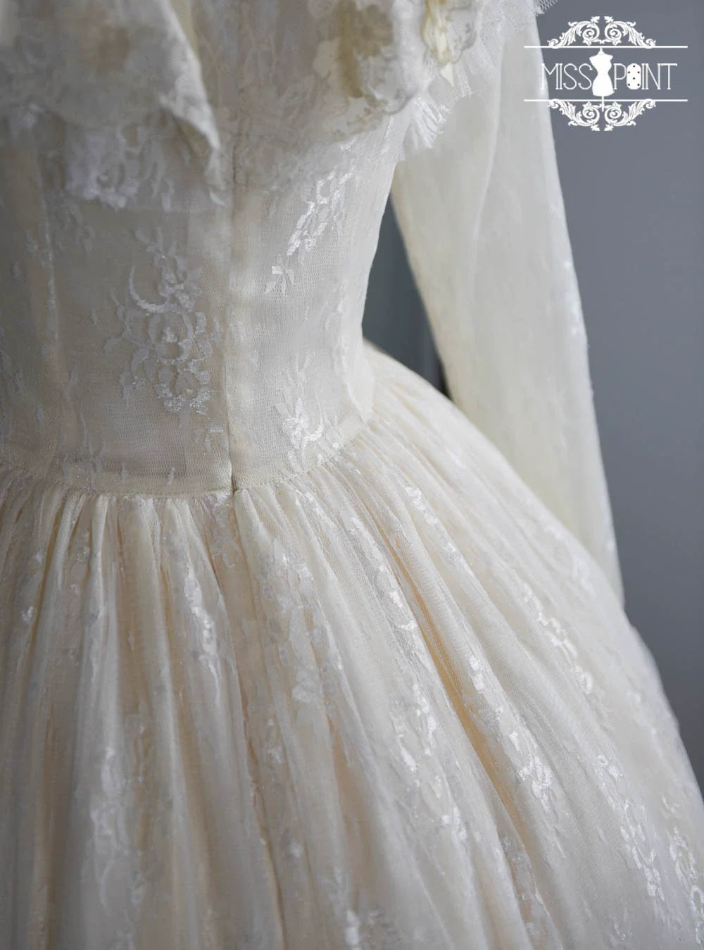 Miss Point - Dawn Girl - Reto Elegant lolita OP Dress Lace Long Sleeve