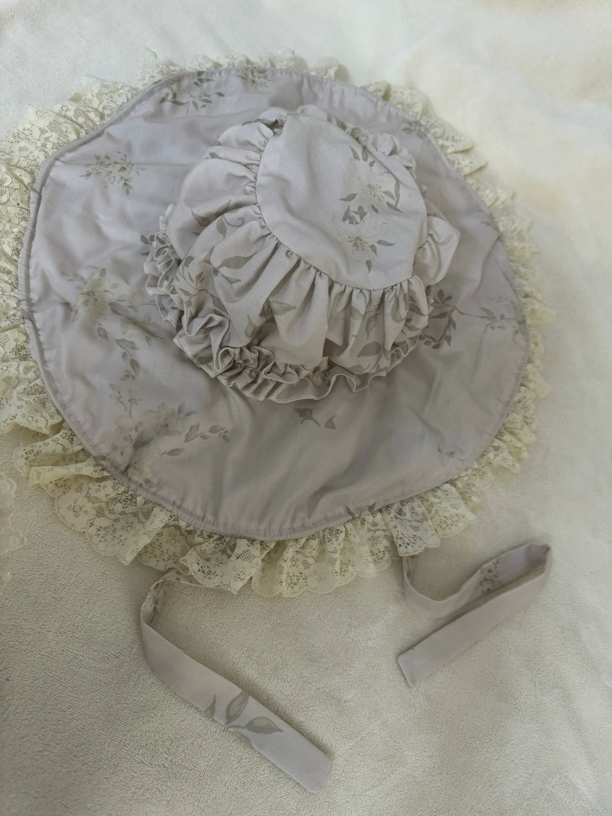 Akiyama Future Studio - Black Cat and Lily - Loose Kawaii Lolita OP Dress with Vest and Hat