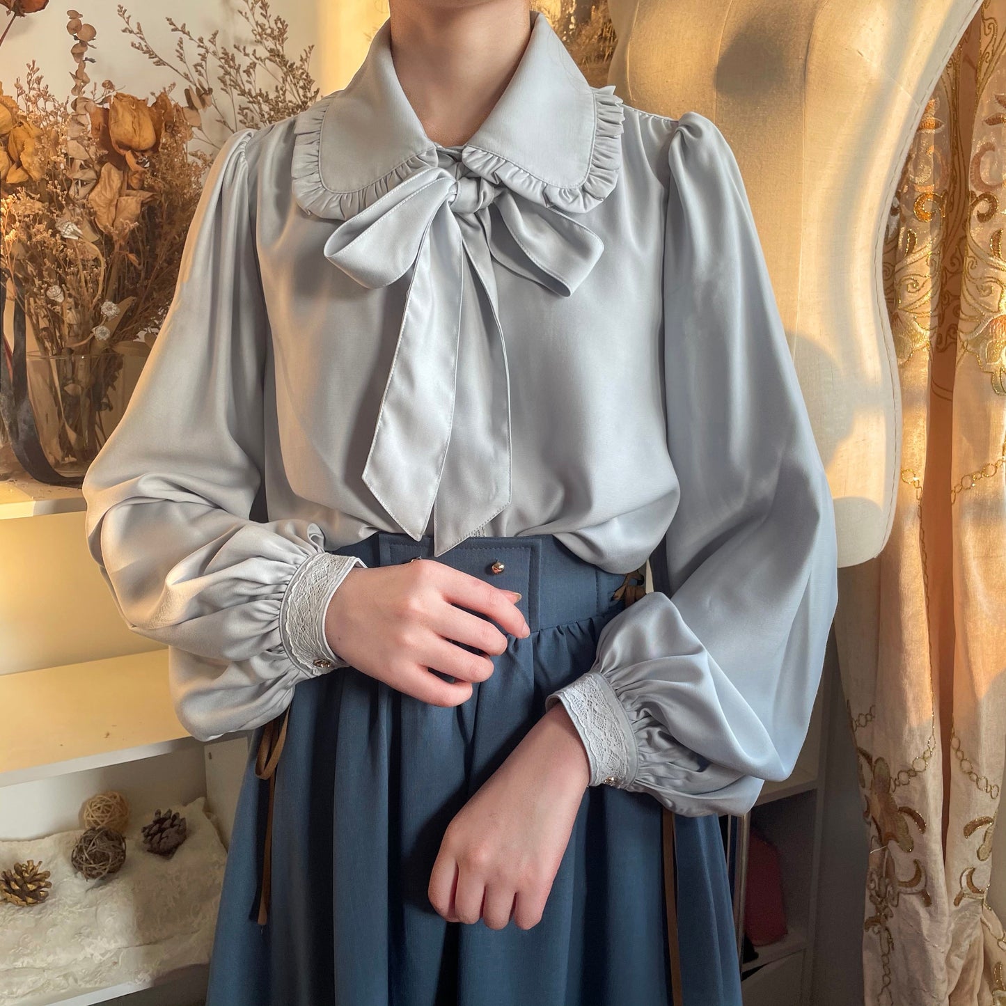 YuanSu - Mayer's Whisper - Vintage Lolita Large Sleeve Blouse