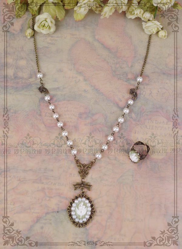Rose of Sharon - Cameo Lolita Necklace and Ring