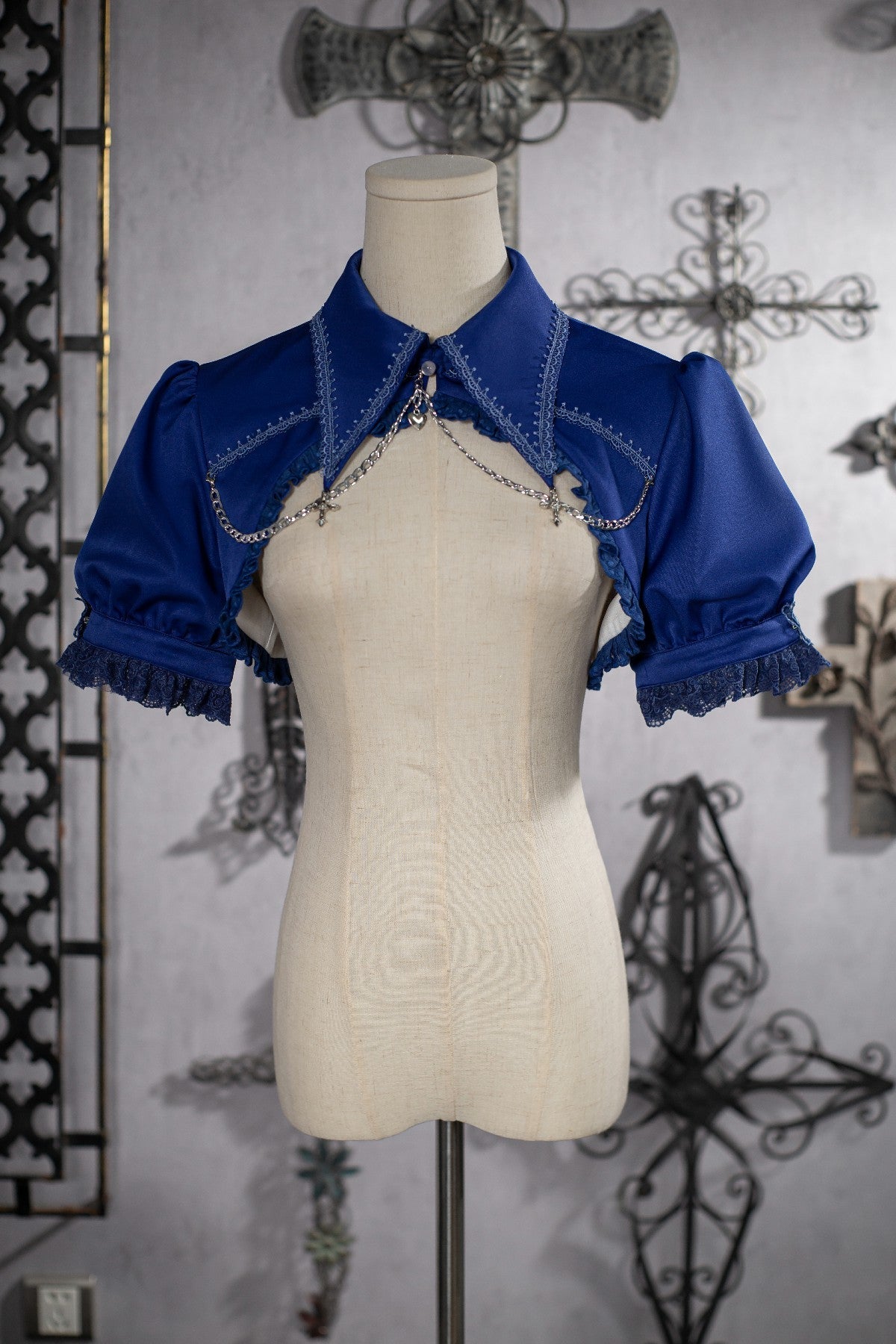 OCELOT - Contract Cross - Gothic Elegant Bubble Sleeve Bolero