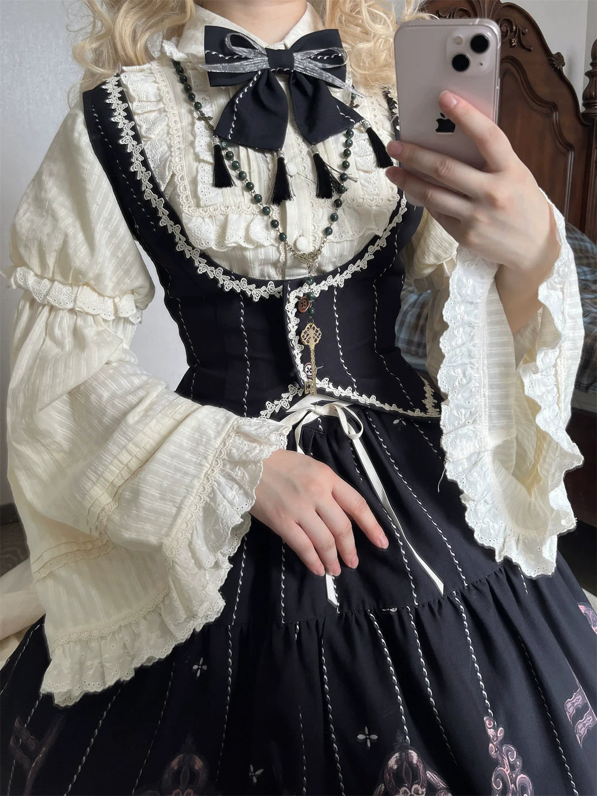 Uncle's Workshop - Secret Key - Classic Lolita Dress Suit, Key Print