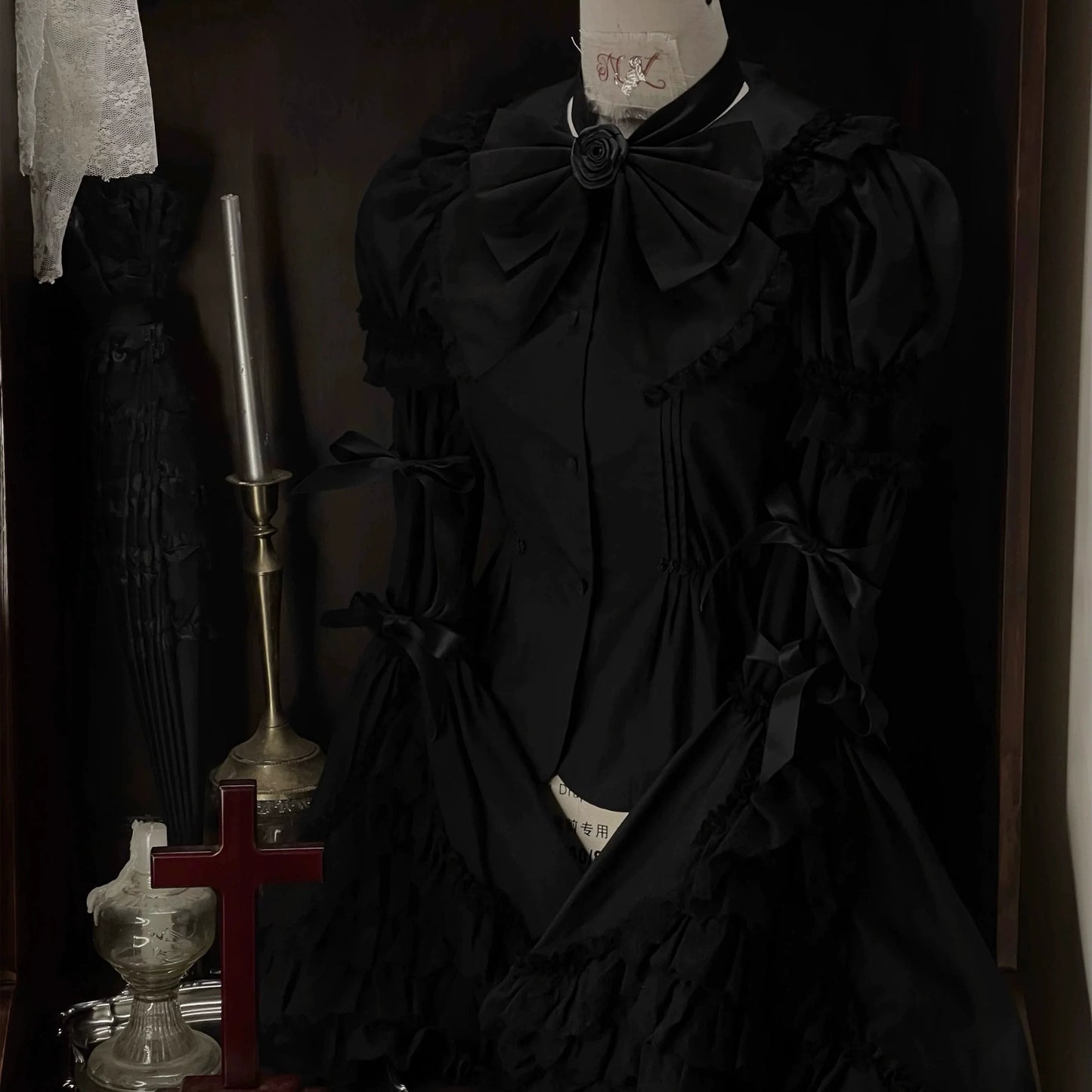 Nololita - Nightingale - Old School Lolita Shirt with Detachable Sleeves