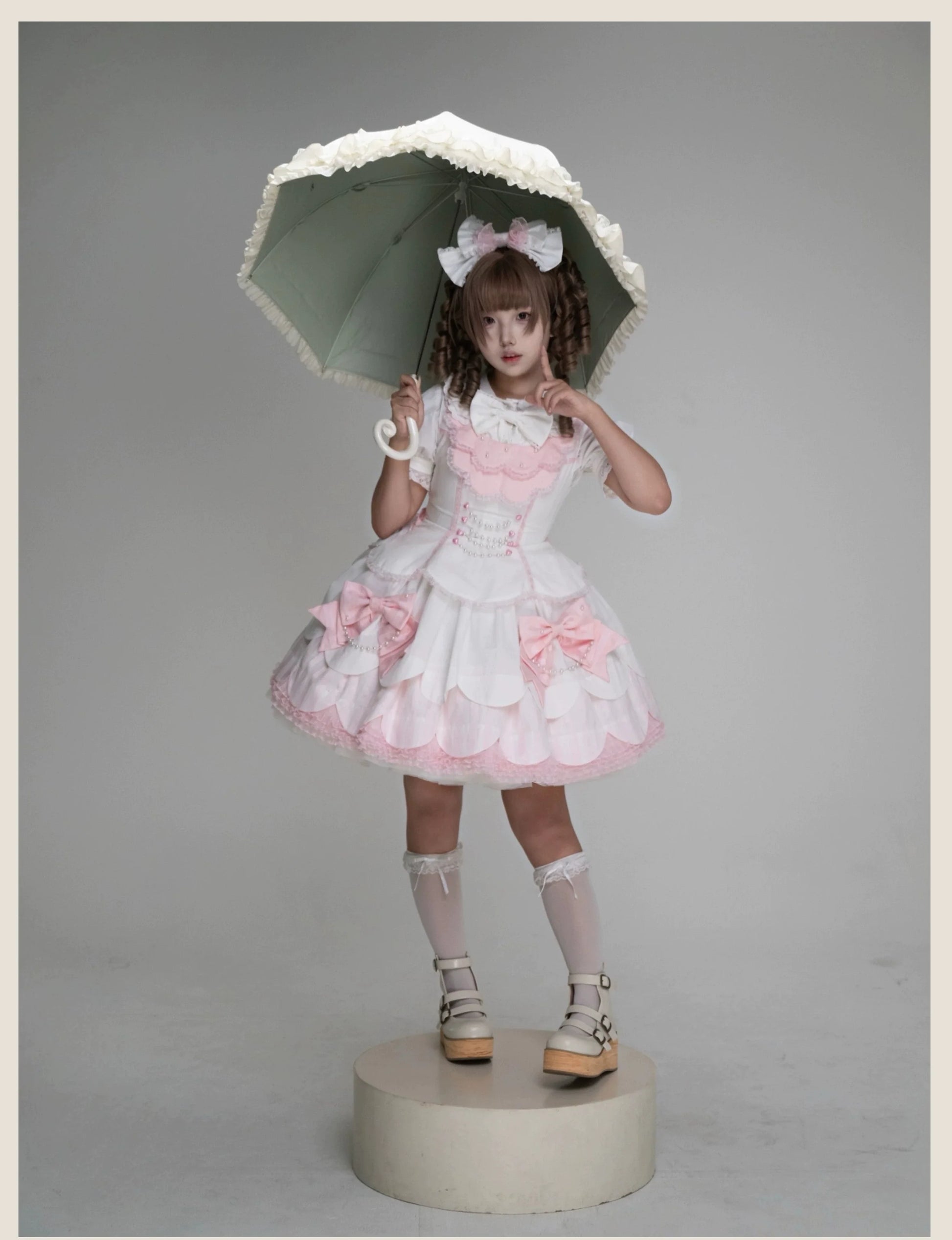 TaTaTa Lolita - Pearl Princess - Old School Lolita Jumper Dress Outfit, Petal Hem