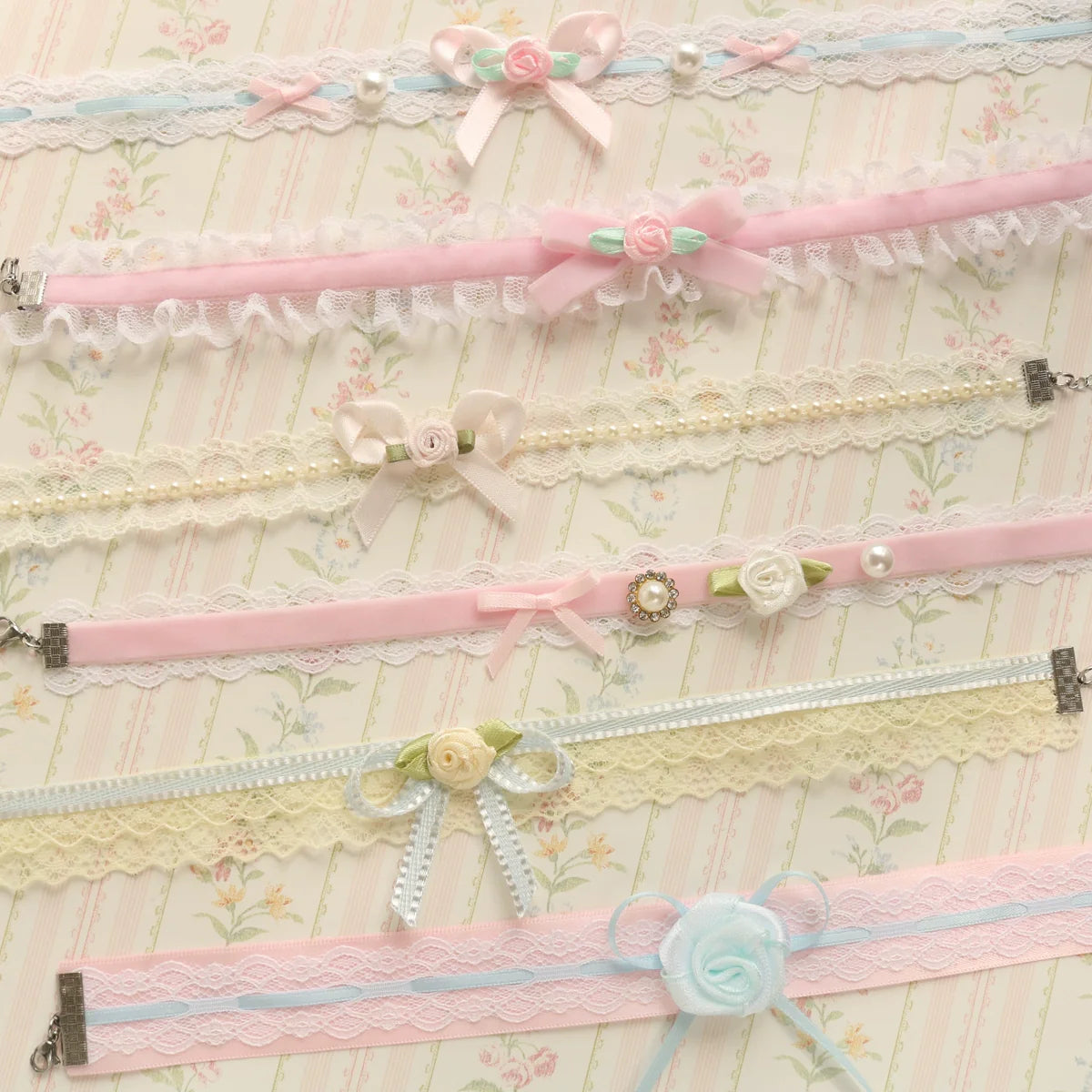 Creamy Bubbles - Sweet Lolita Choker Vintage Lace Rose Handmade Necklace