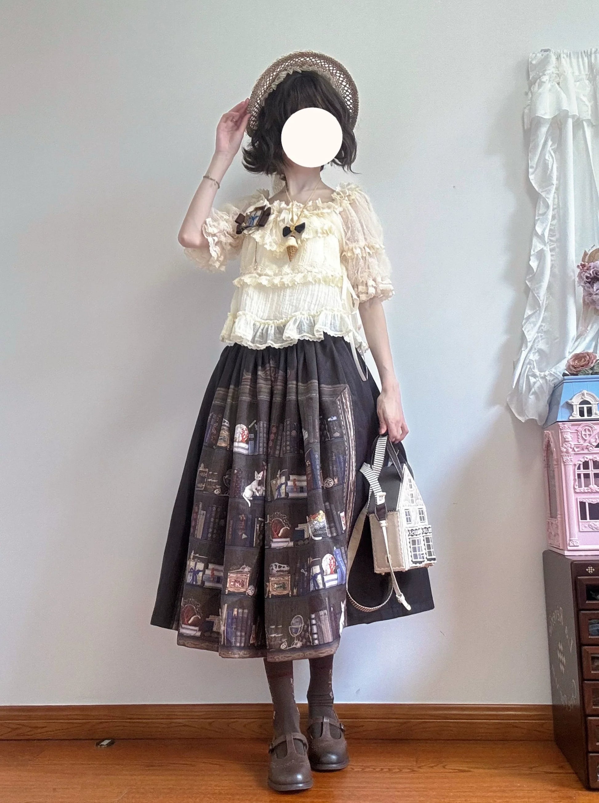 Miss Point - German Bookshelf - Classic Lolita SK, Detachable Suspenders