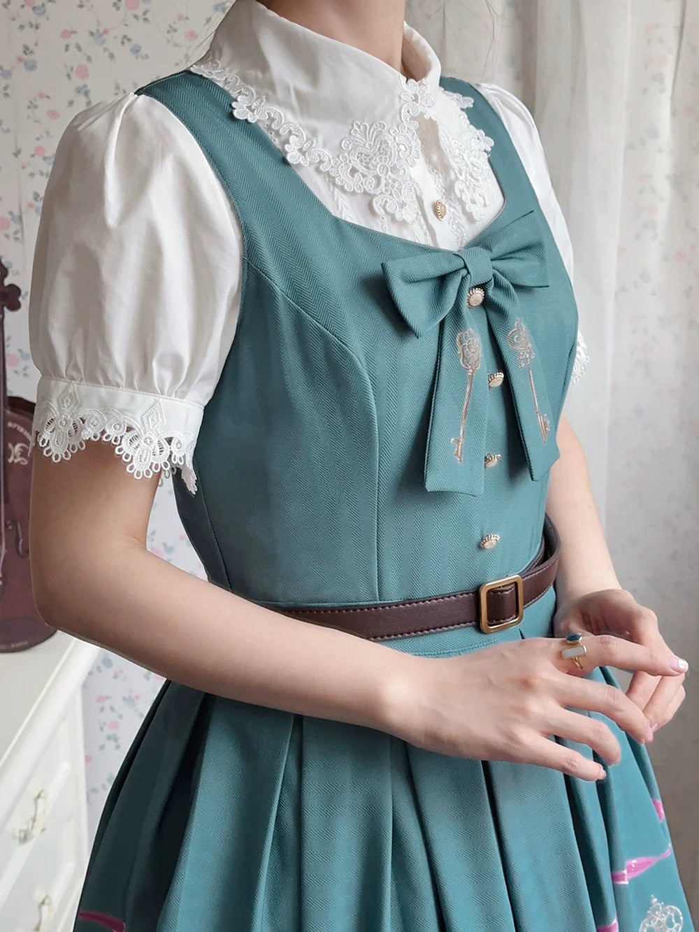 Miss Point - Antique Key - Elegant Lolita JSK Retro Lolita Dress