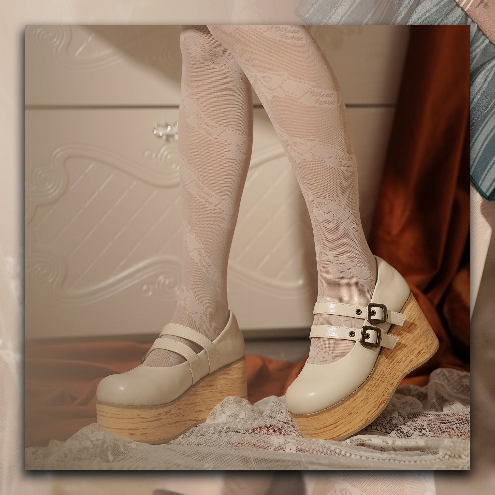 MODO - Retro Lolita Round Toe Wood Bottom Shoes