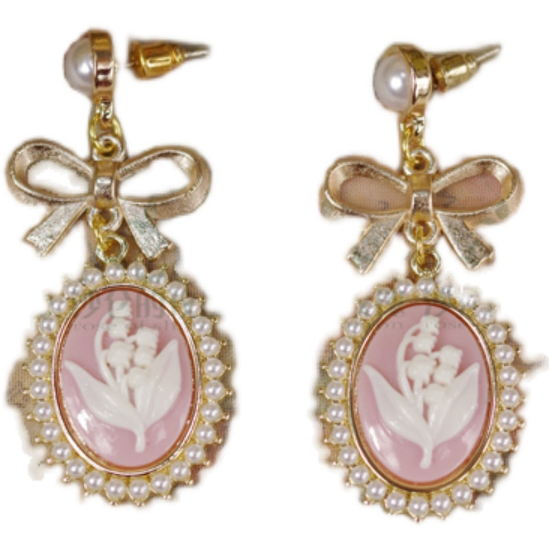 Rose of Sharon - Retro Cameo Lolita Earrings