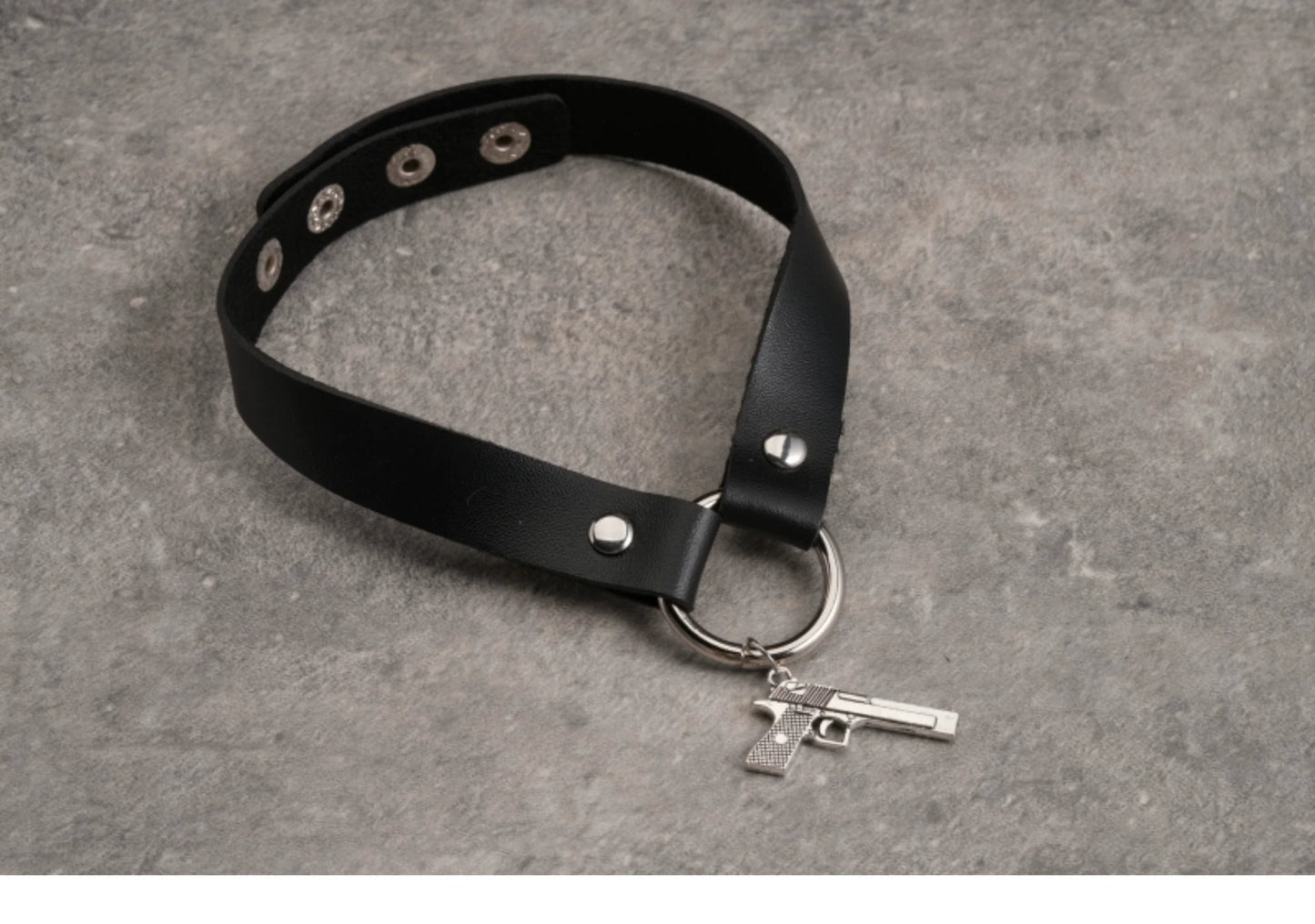 Strange Sugar - Gothic Lolita Choker Faux Leather Heart Pendant Necklace