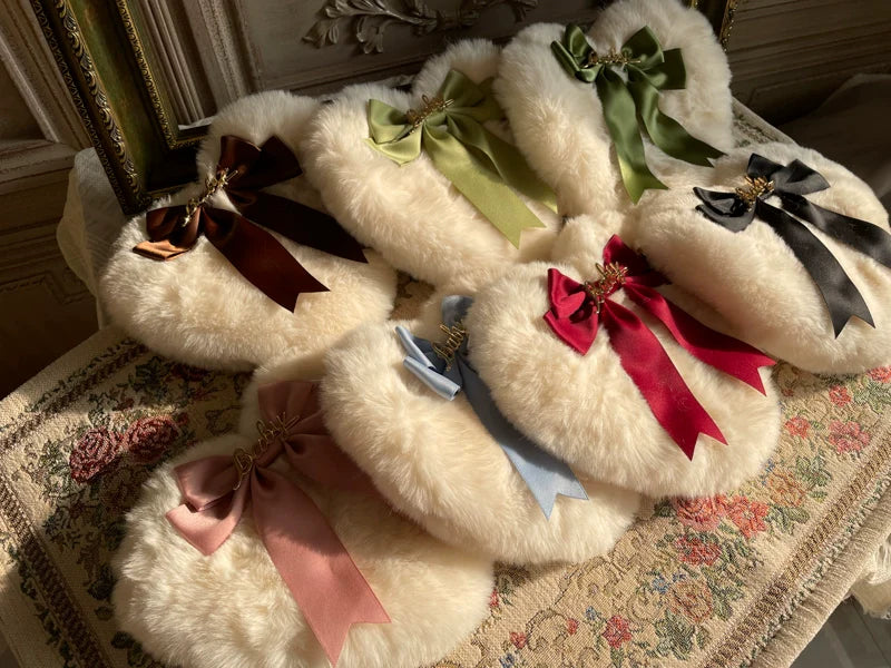 MAID - Kawaii Lolita Heart Bag Plush Pearl Chain Handbag