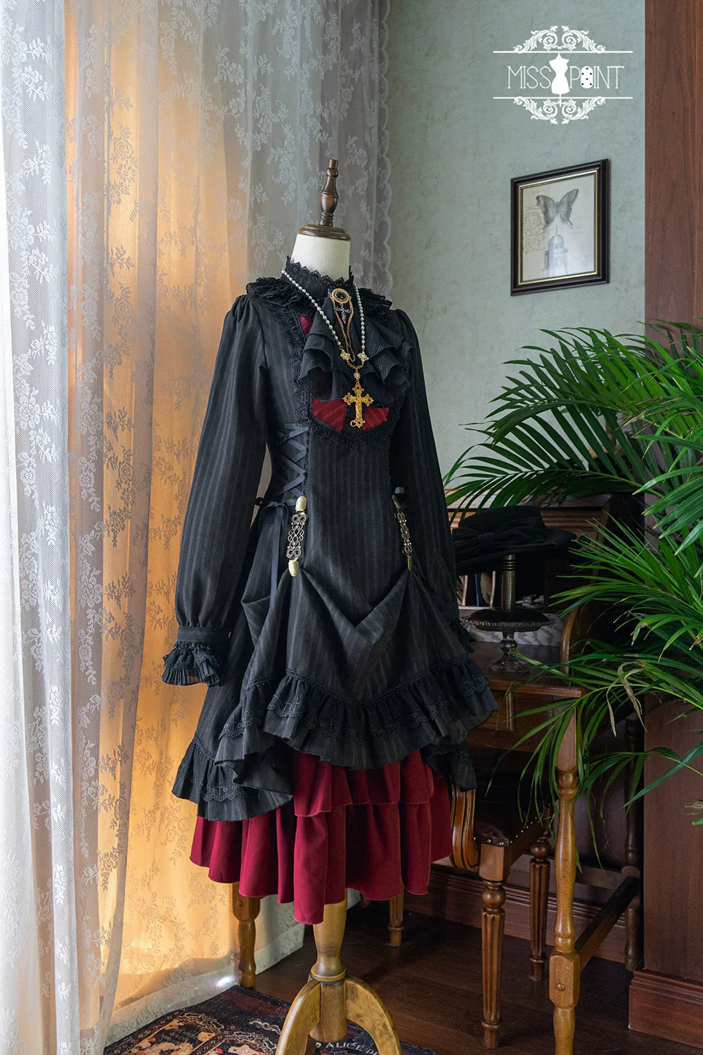 Miss Point - Perintz Manor - Gothic Lolita OP Long Sleeve Retro Lolita Dress