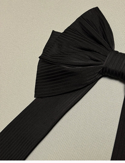 Alice Girl - Arrogant Miss - Sweet Lolita Trailing Large Bow with Long Ribbons