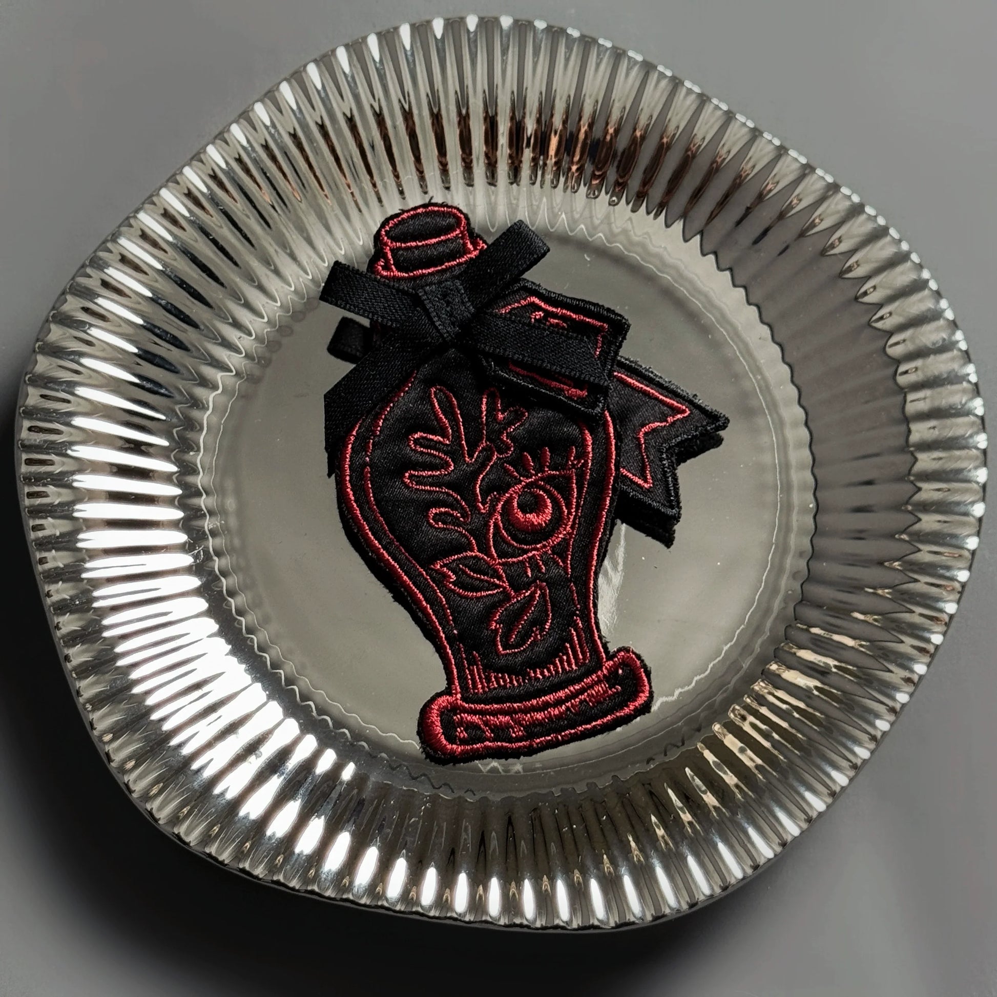 Alice Girl - Lolita Potion - Gothic Lolita Cuffs and Embroidered Badge