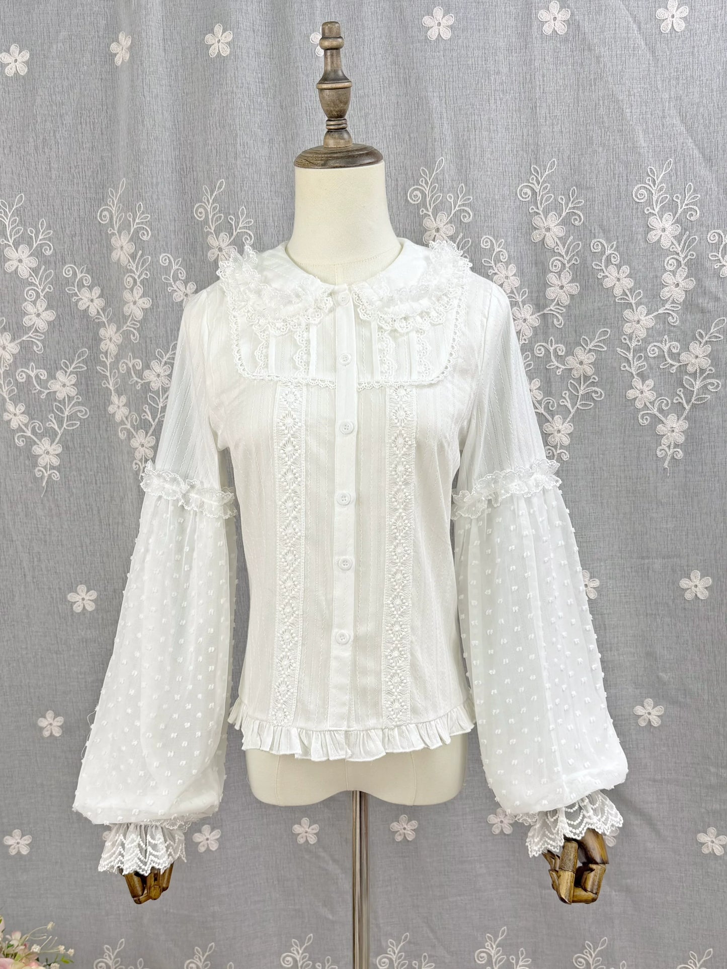 DMFS Lolita - Spiral Candy - Sweet Lolita Long Sleeve Cotton Shirt, Lace Accents