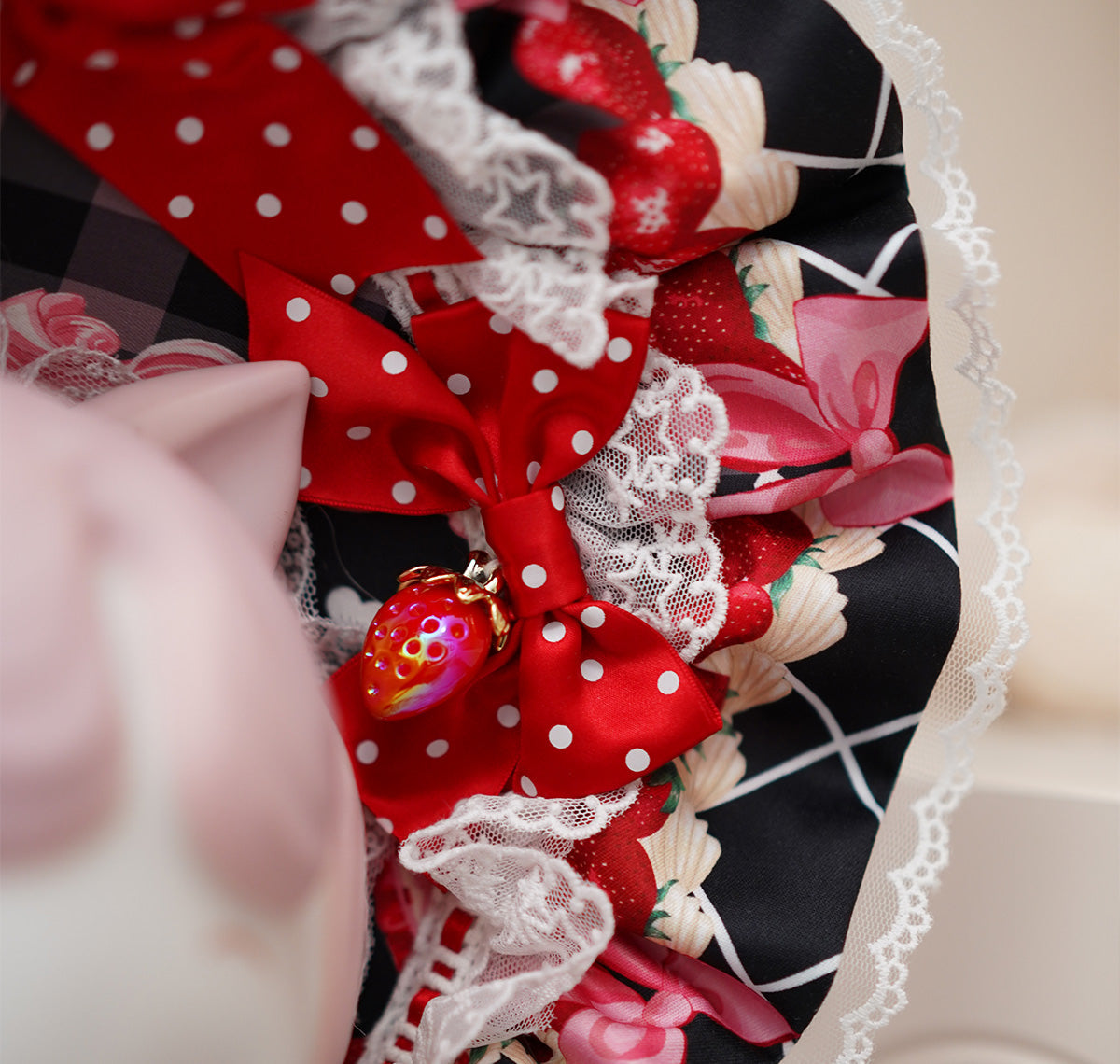 Mengfuzi - Strawberry - Sweet Lolita BNT Strawberry Print Detachable Sleeves