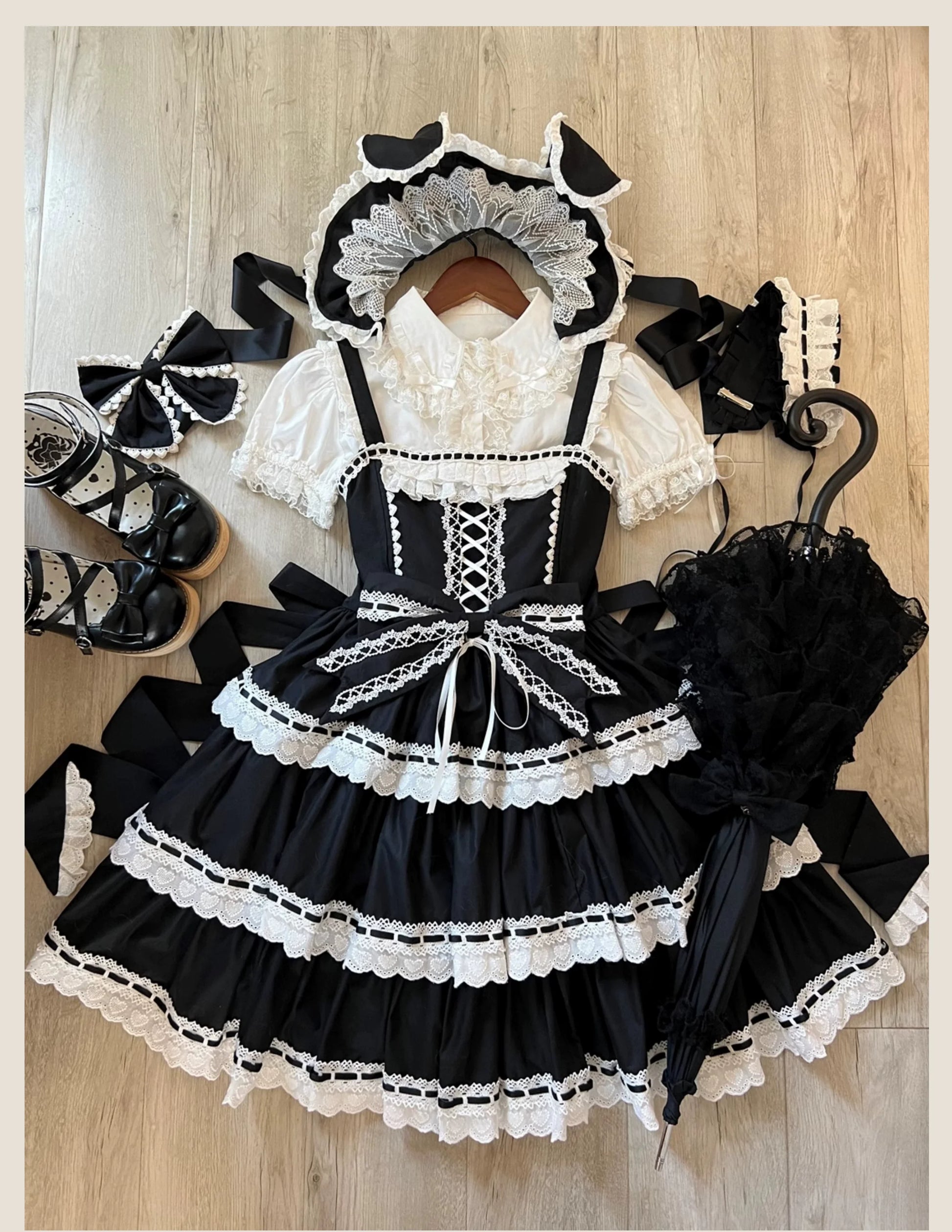 TaTaTa Lolita - Otome Heart - Cotton Old School Lolita JSK Dress Suit, Heart-Shaped Lace Trim