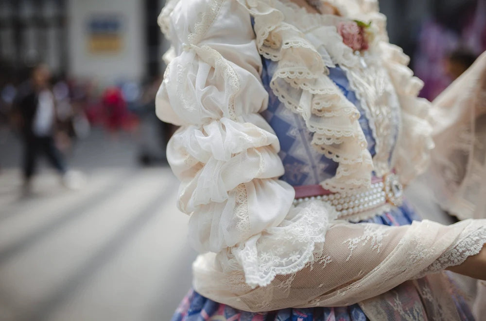 Miss Point - Elizabeth Meow - Classic Lolita Blouse Lotus Root Sleeve Lolita Shirt