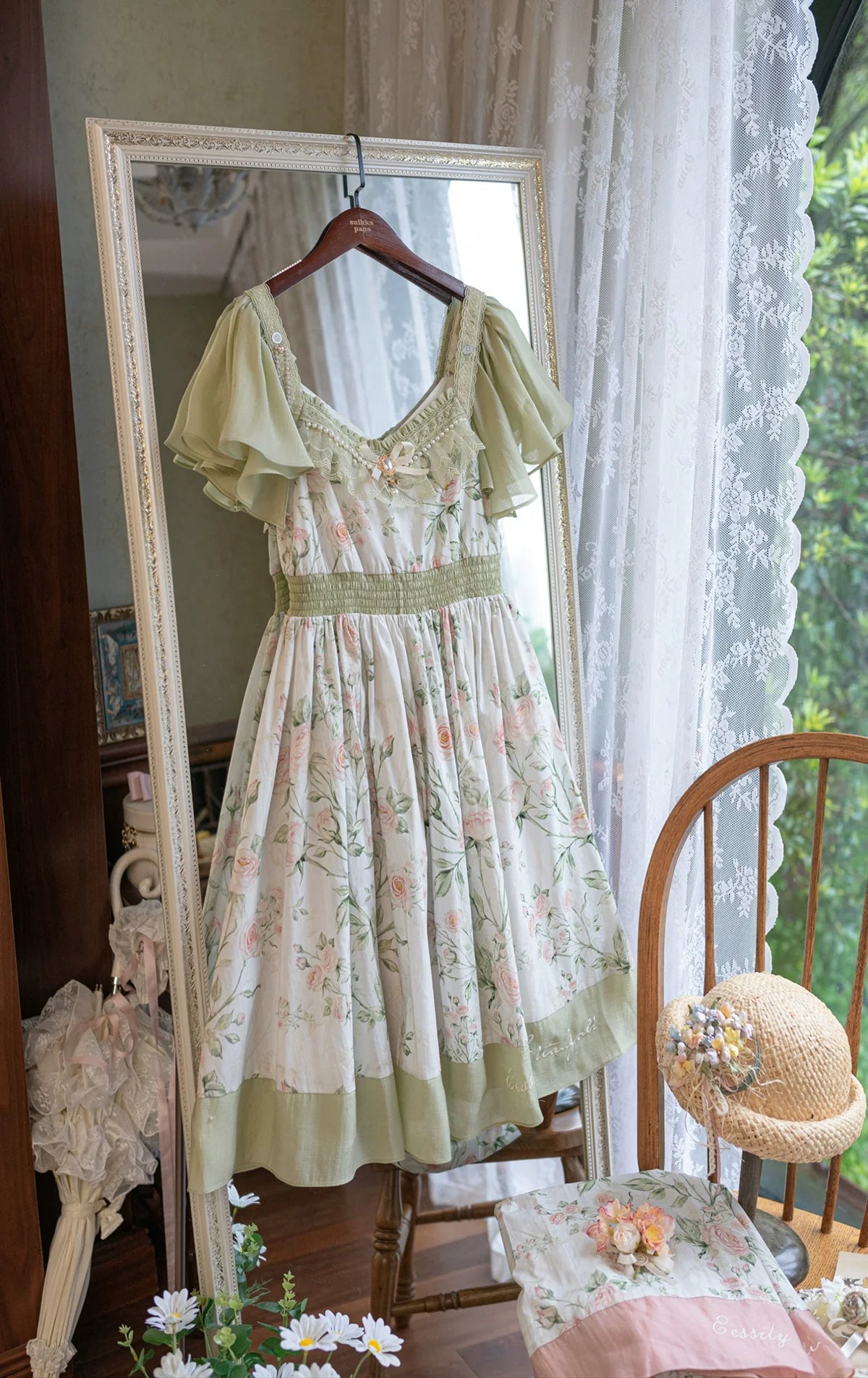 EESSILY - The Rose Dowry - Daily Cotton Lolita OP Dress V-neck Dress