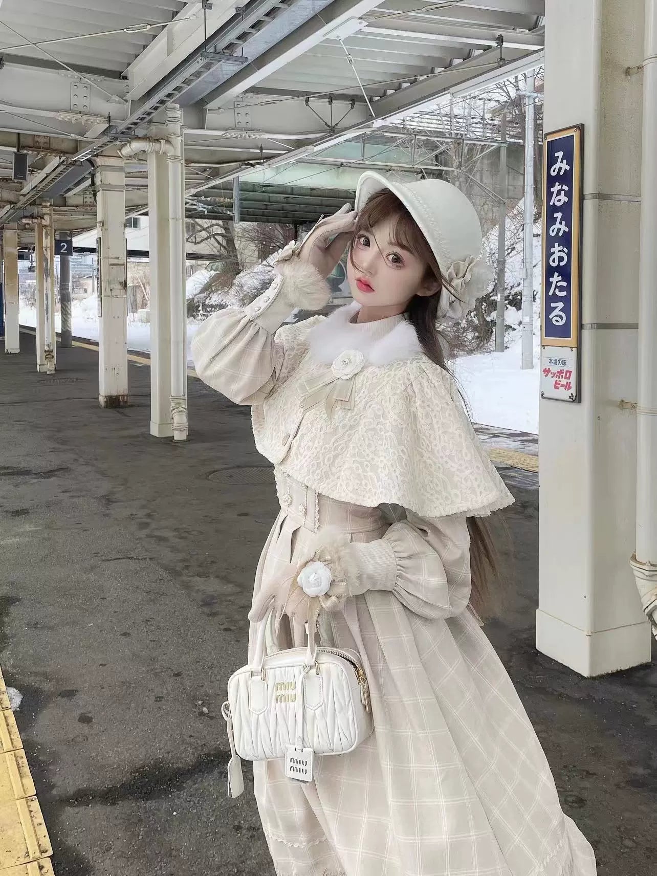 ZeeYe - Elegant Lolita Cape Fur Collar Lolita Cape Coat